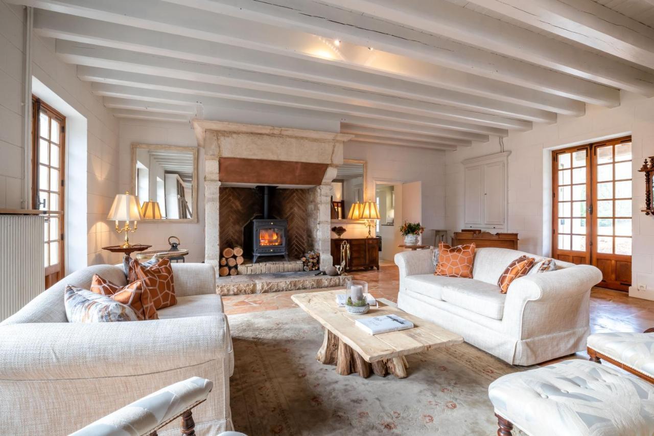 Domaine De L'Oiseau Bed & Breakfast Gergy Bagian luar foto