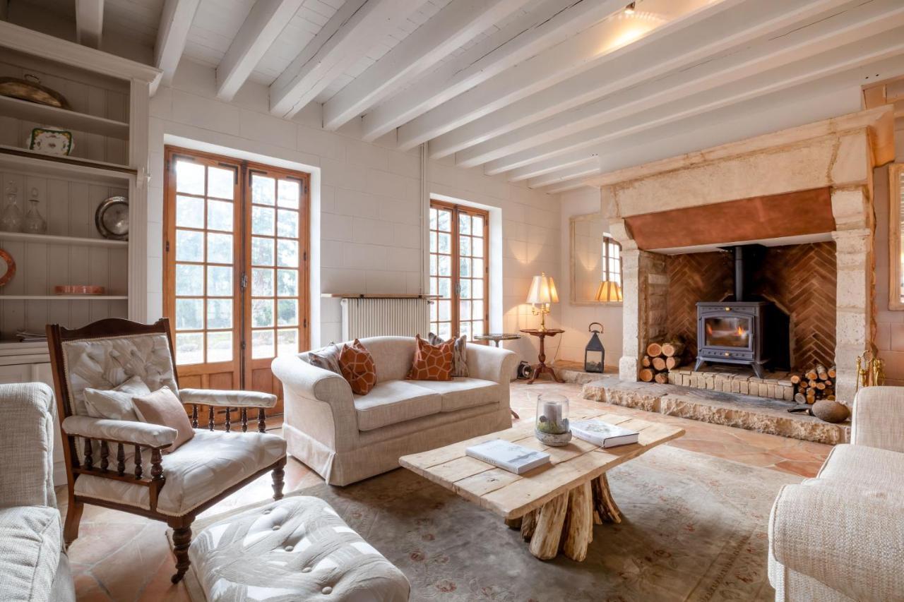 Domaine De L'Oiseau Bed & Breakfast Gergy Bagian luar foto