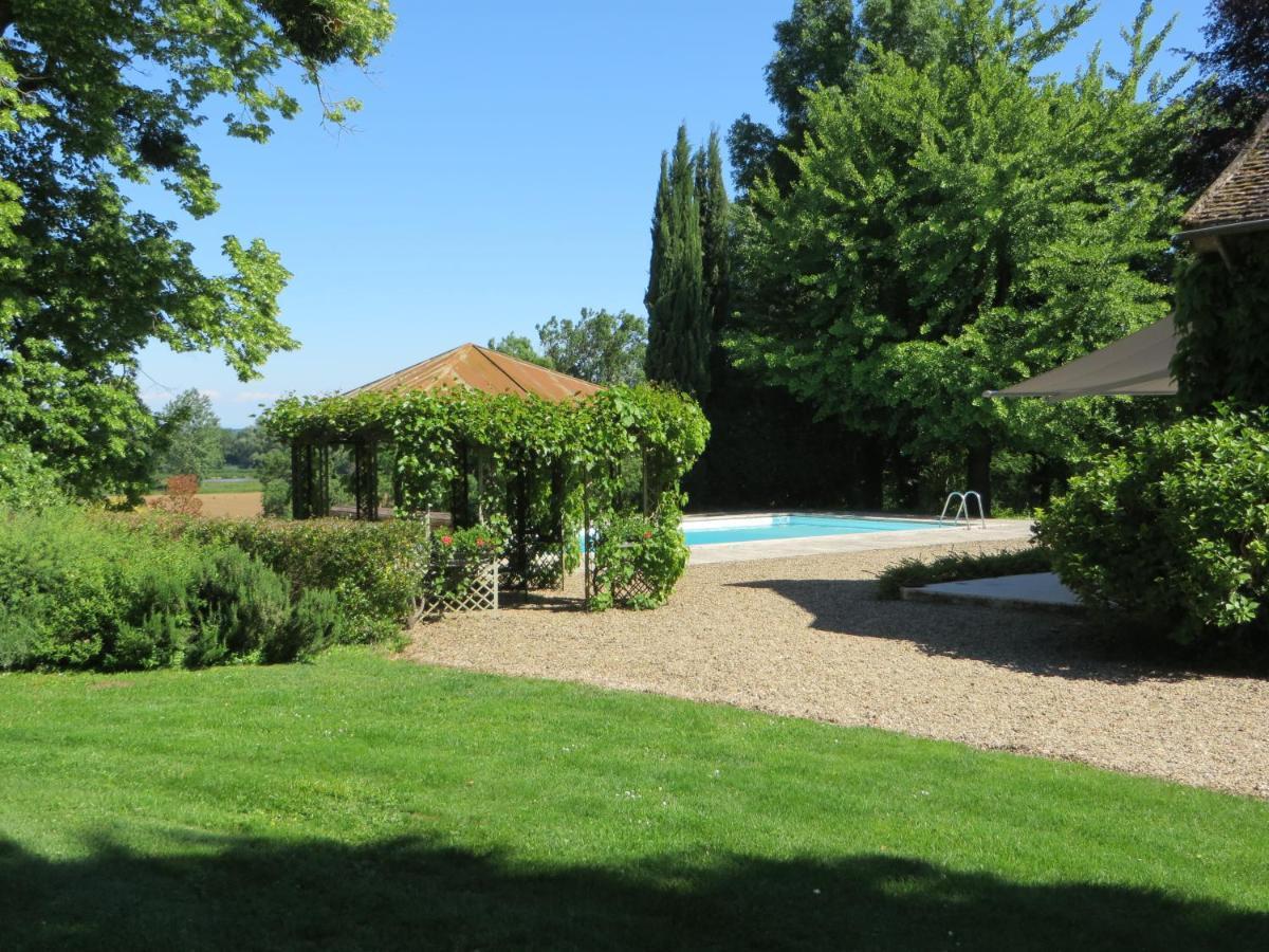 Domaine De L'Oiseau Bed & Breakfast Gergy Bagian luar foto