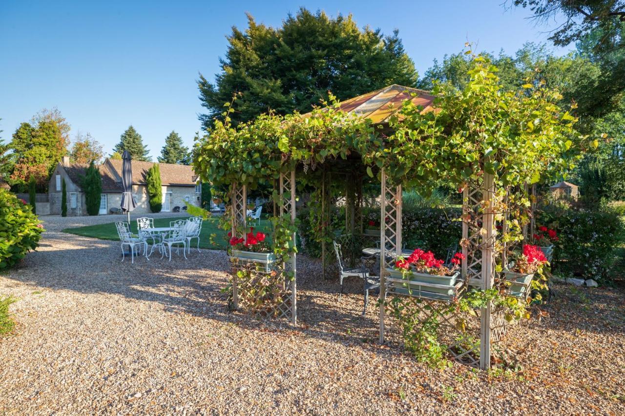 Domaine De L'Oiseau Bed & Breakfast Gergy Bagian luar foto